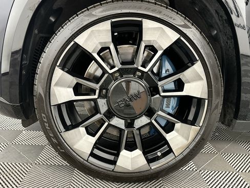 Used 2023 BMW XM AWD/4WD image 36
