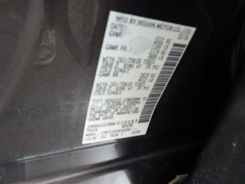 Used 2017 Nissan Titan SV image 32