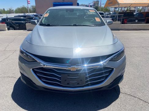Used 2024 Chevrolet Malibu LT FWD image 2