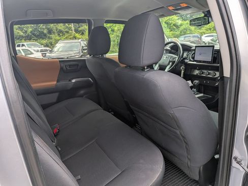 Used 2019 Toyota Tacoma SR5 RWD image 27