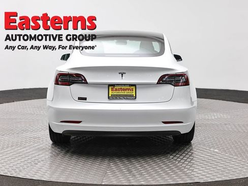 Used 2023 Tesla Model 3 Standard Range image 6