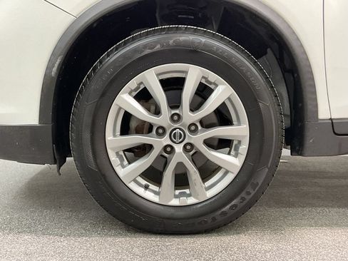 Used 2017 Nissan Rogue SV FWD image 30