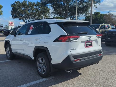 New 2025 Toyota RAV4 XLE image 7