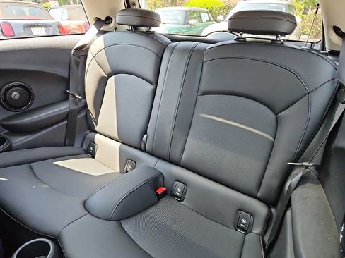 Used 2024 MINI Cooper S FWD image 10