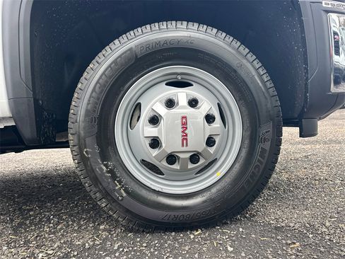 New 2026 GMC Sierra 3500 Pro image 13