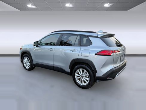 Certified 2024 Toyota Corolla Cross LE w/ Moonroof Package image 3