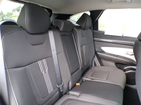 Used 2023 Hyundai Tucson SEL FWD image 17