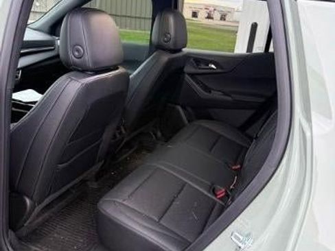 Used 2026 Chevrolet Equinox LT w/ Convenience Package II image 10