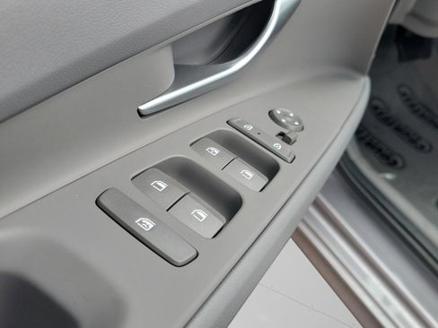 New 2025 Hyundai Elantra Blue image 32