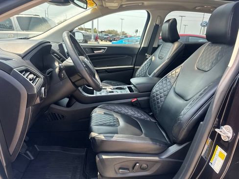Certified 2024 Ford Edge Titanium AWD/4WD image 4