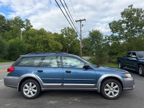 Used 2008 Subaru Outback 2.5i L.L. Bean AWD/4WD image 7