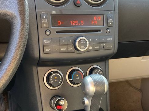 Used 2010 Nissan Rogue S FWD image 11