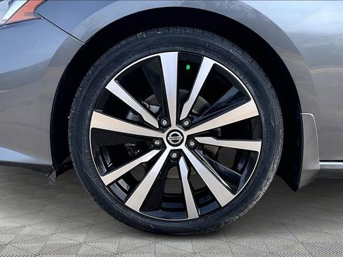 Used 2022 Nissan Altima 2.5 SR image 9