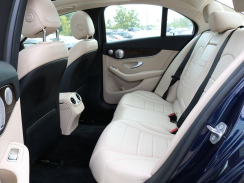 Used 2017 Mercedes-Benz C 300 4MATIC Sedan image 34