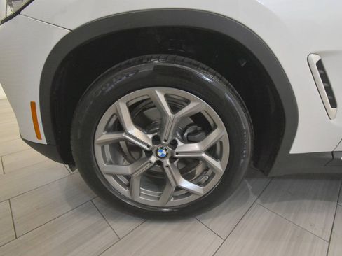 Used 2022 BMW X4 xDrive30i w/ Premium Package 2 AWD/4WD image 10
