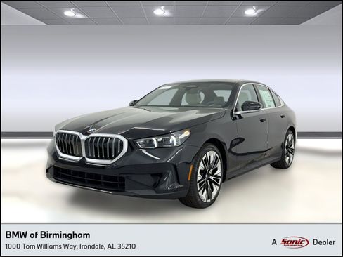 New 2026 BMW 530i w/ Premium Package image 1