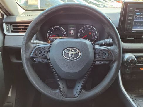 Used 2021 Toyota RAV4 XLE FWD image 30