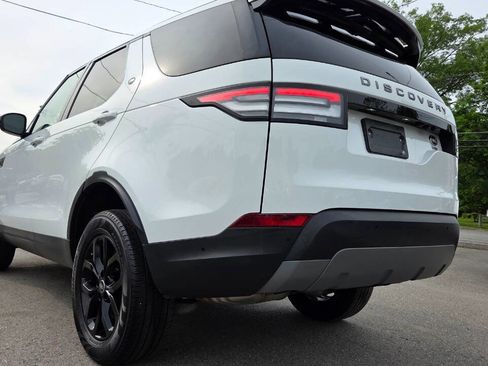 Used 2019 Land Rover Discovery SE AWD/4WD image 10