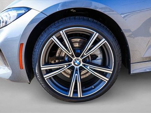Used 2024 BMW 330i xDrive Sedan w/ Convenience Package AWD/4WD image 9