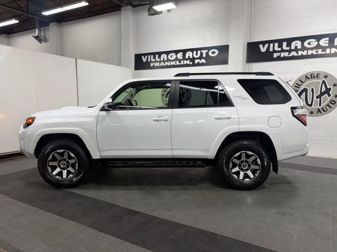 Used 2024 Toyota 4Runner TRD Off-Road Premium w/ Moonroof Package AWD/4WD image 6