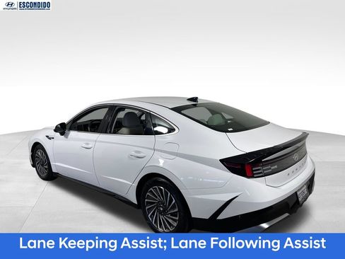 Certified 2025 Hyundai Sonata SEL FWD image 3
