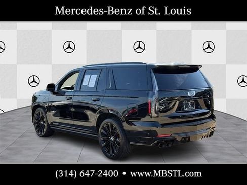 Used 2026 Cadillac Escalade V w/ LPO, ONYX Package AWD/4WD image 3
