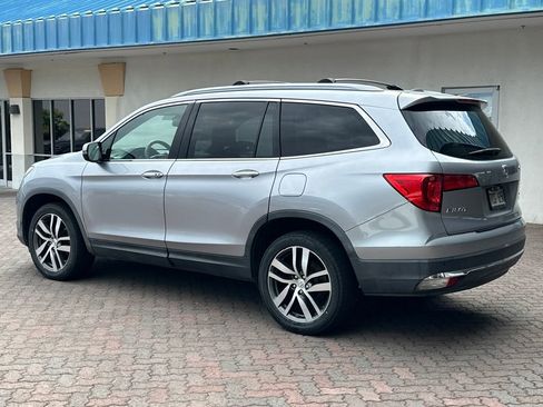 Used 2017 Honda Pilot Elite image 3