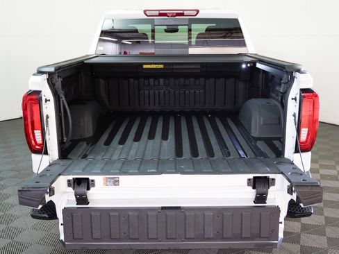 Used 2024 GMC Sierra 1500 Denali image 8