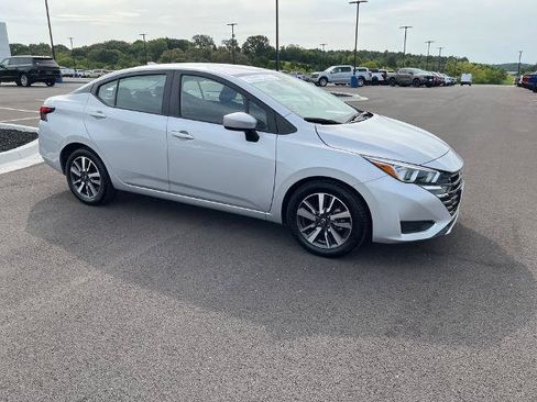 Certified 2024 Nissan Versa SV FWD image 7