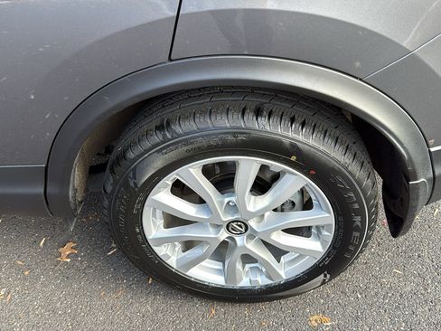 Certified 2022 Nissan Rogue Sport SV w/ Technology Package image 21