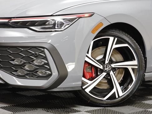 New 2026 Volkswagen GTI SE image 3