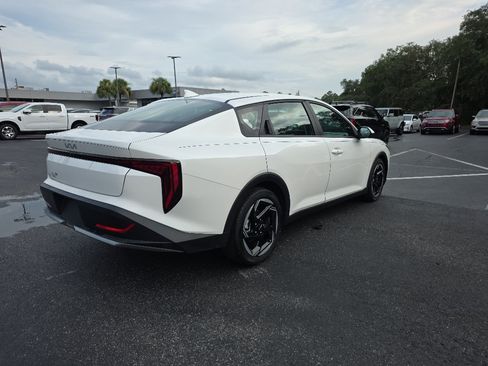Used 2025 Kia K4 EX FWD image 3