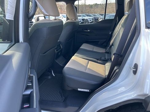 Used 2024 Lexus GX 550 image 7