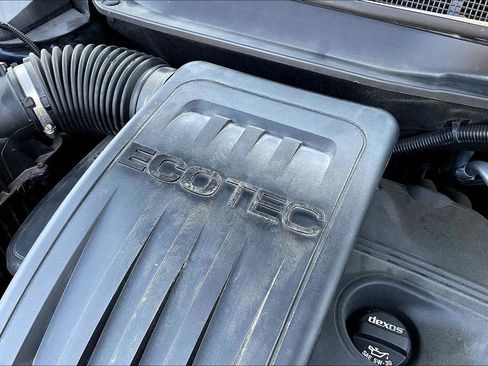 Used 2017 Chevrolet Equinox LS image 32