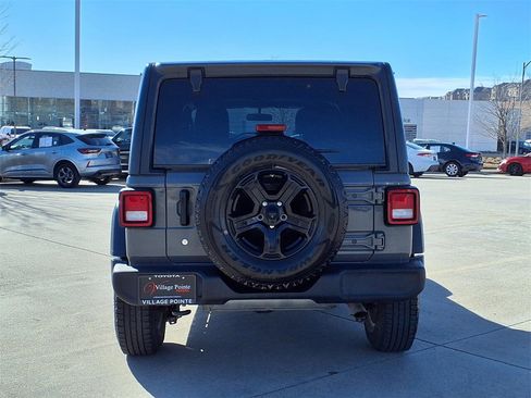 Used 2019 Jeep Wrangler Unlimited Sport S image 5