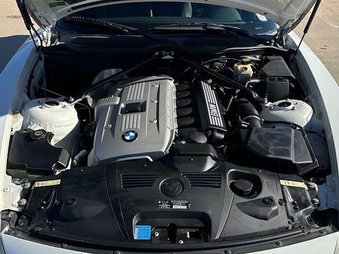 Used 2006 BMW Z4 3.0si image 6