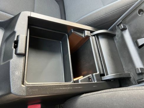 Certified 2021 Chevrolet Traverse LT image 17