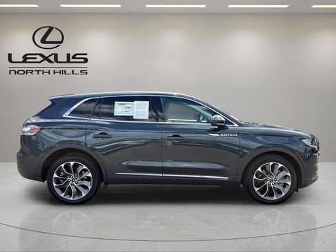 Used 2023 Lincoln Nautilus Reserve w/ Equipment Group 201A AWD/4WD image 5
