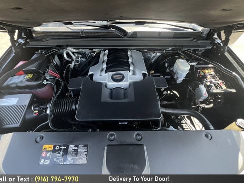 Used 2016 Cadillac Escalade Platinum AWD/4WD image 14