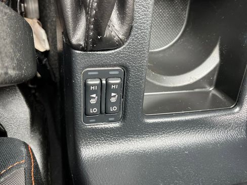 Used 2017 Subaru Crosstrek 2.0i Premium image 18