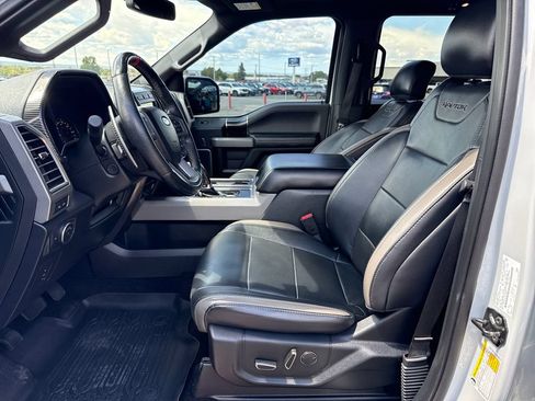 Used 2017 Ford F150 Raptor w/ Equipment Group 802A Luxury AWD/4WD image 13