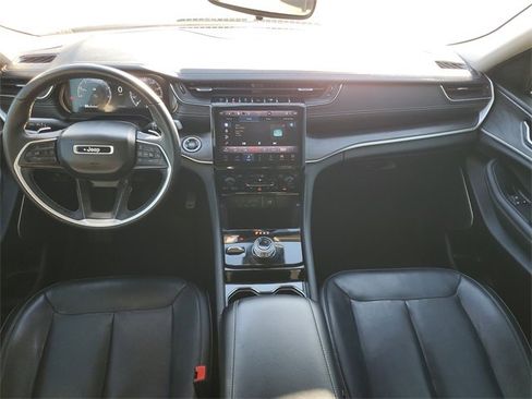 Used 2022 Jeep Grand Cherokee L Limited image 14