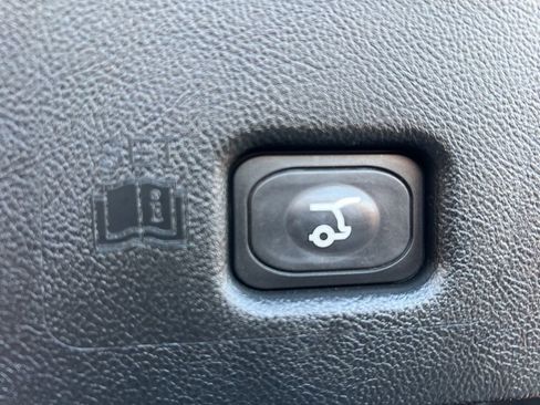 Used 2022 Lincoln Nautilus Reserve image 15