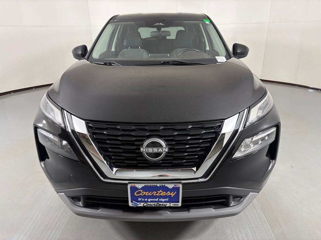 Used 2023 Nissan Rogue SV FWD image 3