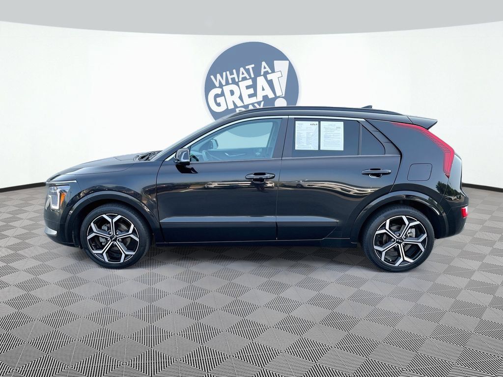 Certified 2024 Kia Niro EX Touring FWD image 9