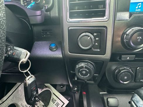 Used 2016 Ford F150 XLT w/ Equipment Group 302A Luxury image 21