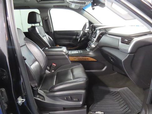 Used 2015 Chevrolet Suburban LTZ image 39