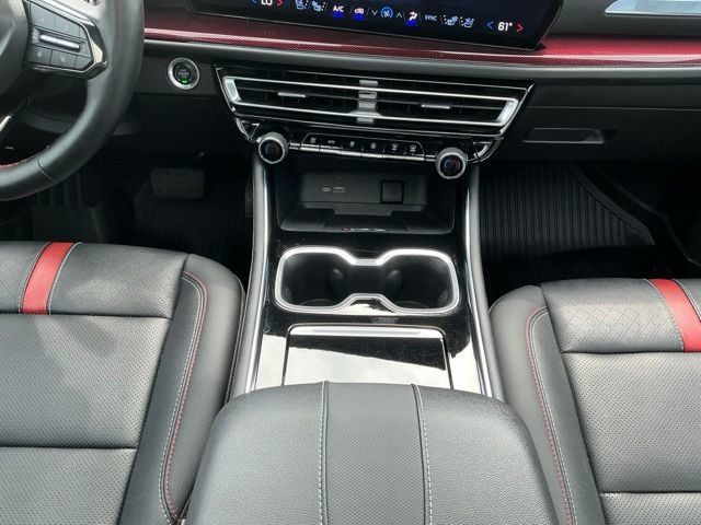 Used 2024 Chevrolet Traverse RS w/ LPO, Floor Liner Package AWD/4WD image 27