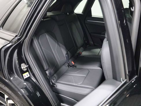 Used 2024 Audi Q3 2.0T Premium Plus image 34