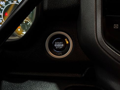 Used 2020 RAM 3500 Tradesman w/ Chrome Appearance Group image 31